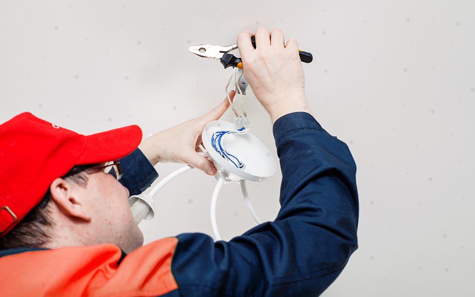 cherche électricien pas cher Paris 11
